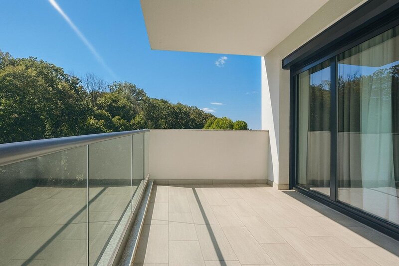 Baneasa, Panoramic Apartments, apartament cu vedere spectaculoasa catre padure, parcare subterana